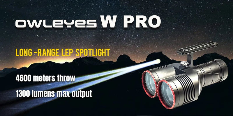 The Maxtoch Owleyes W Pro v2.0 (Diamond version) LEP SpotLight, with a throw distance of 4600 meters and a maximum output of 1300 lumens, is shown illuminating the mountainous nighttime setting.